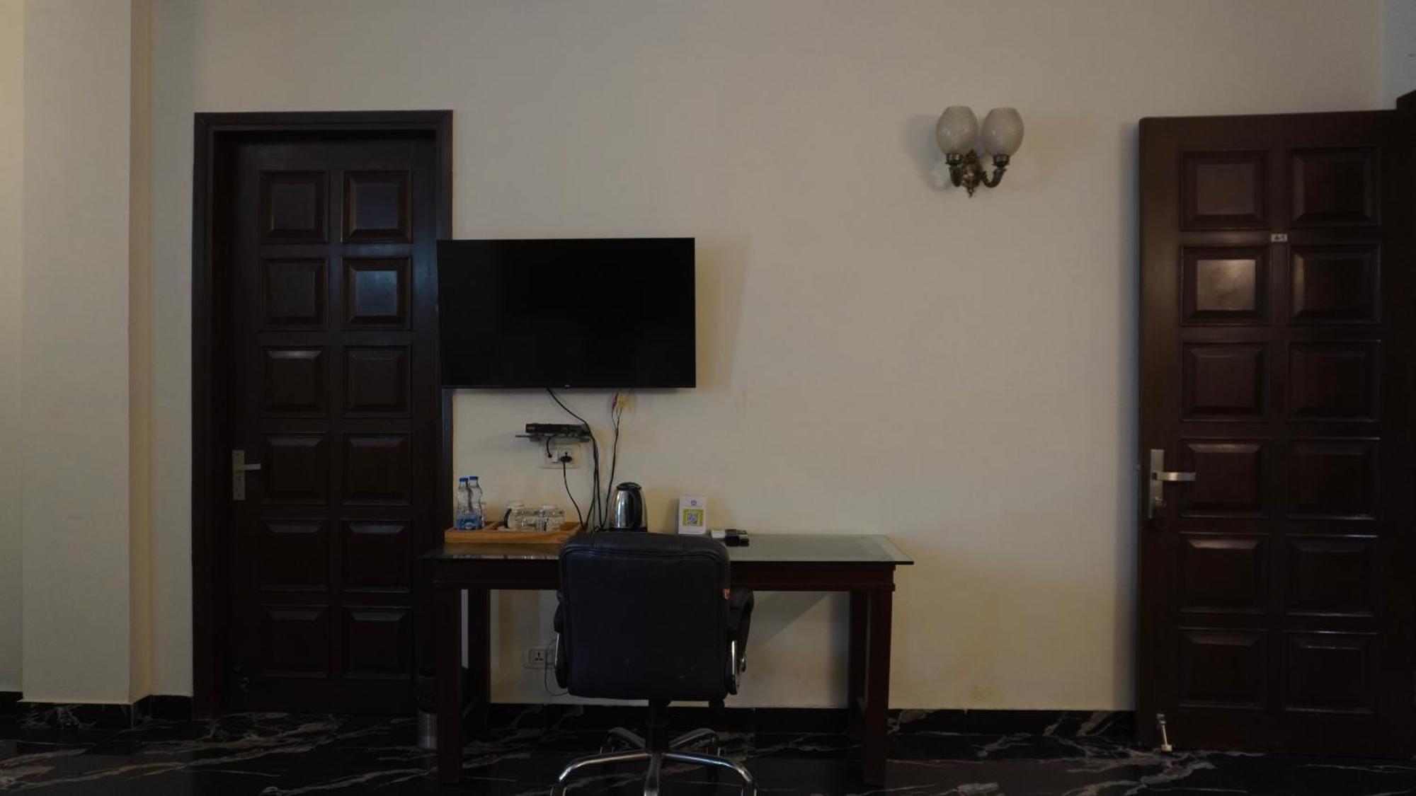 Perch Arbor Suites Γκουργκάον Εξωτερικό φωτογραφία