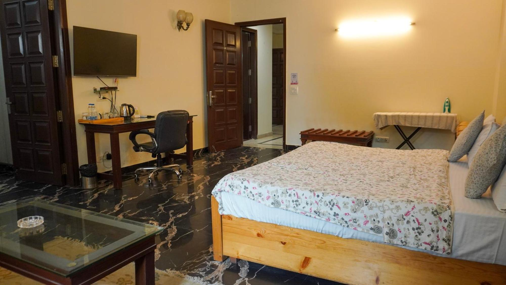 Perch Arbor Suites Γκουργκάον Εξωτερικό φωτογραφία