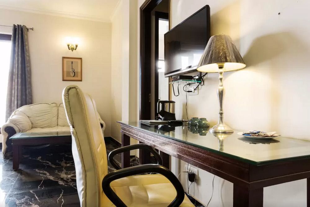 Perch Arbor Suites Γκουργκάον Εξωτερικό φωτογραφία