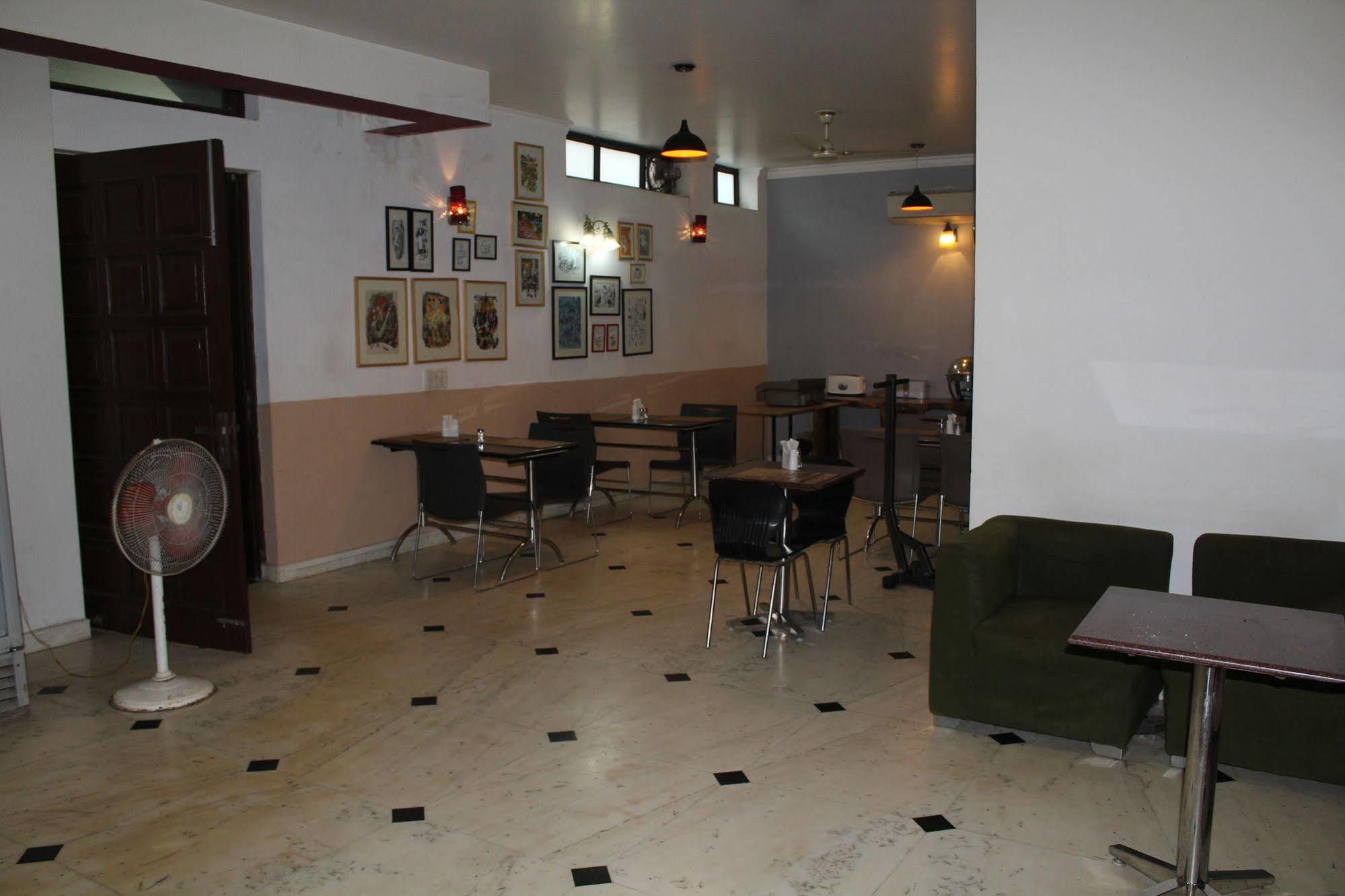 Perch Arbor Suites Γκουργκάον Εξωτερικό φωτογραφία