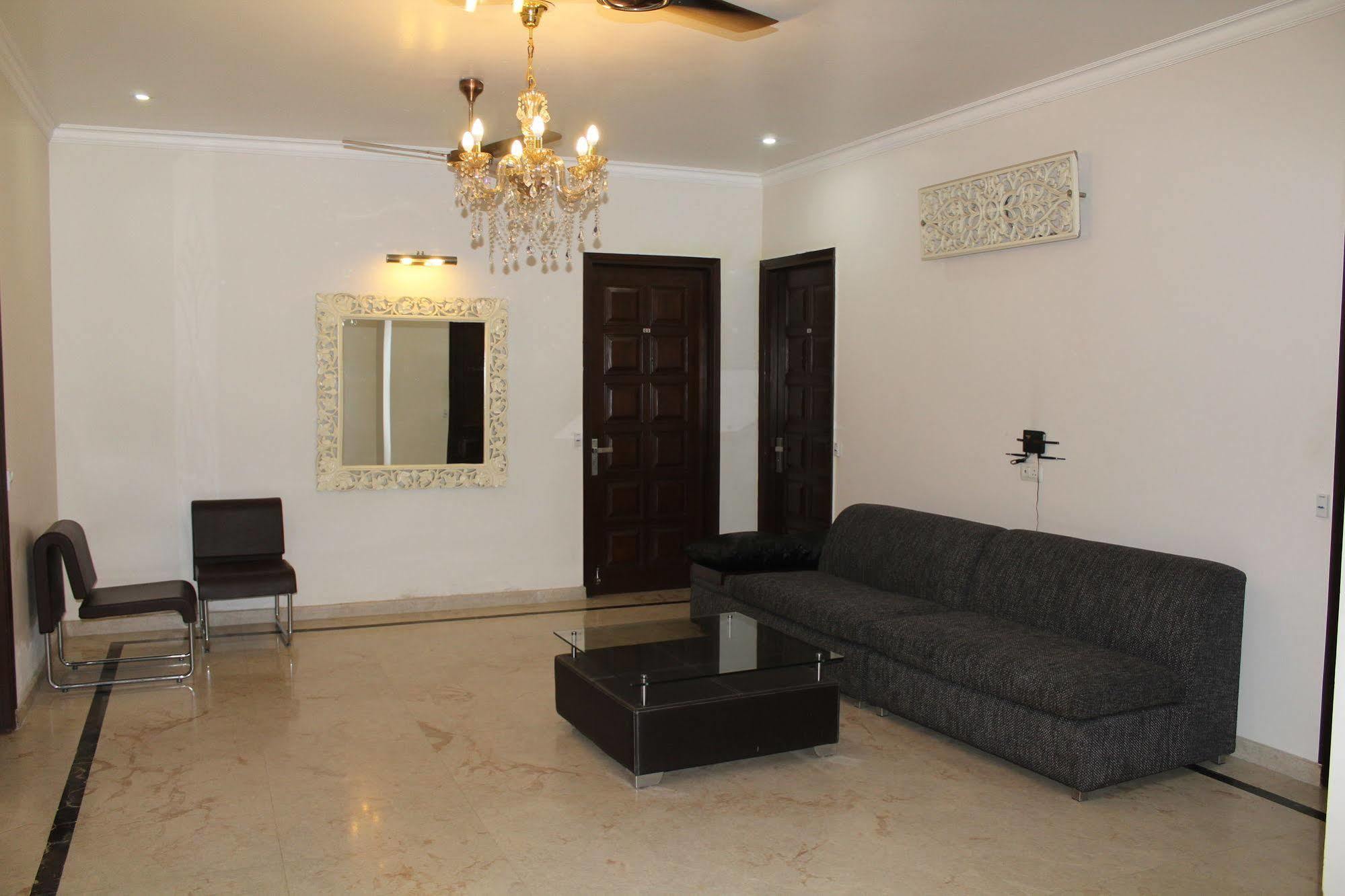 Perch Arbor Suites Γκουργκάον Εξωτερικό φωτογραφία